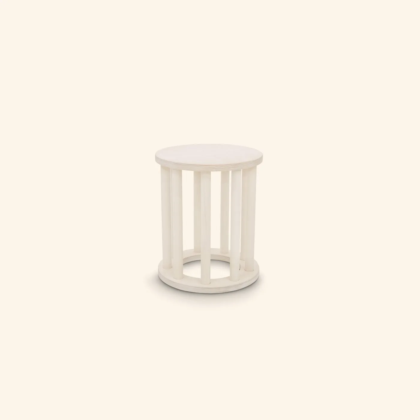 Children's stool for the climbing arch